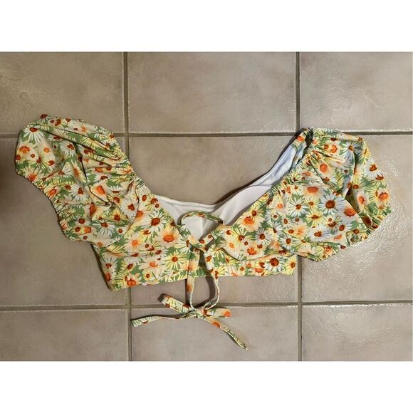 Wild Fable Yellow and Green Daisy Bikini Top Size 1X 17/18 New - Picture 3 of 4